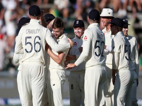 England players celebrate after taking the wicket of Faf du Plessis England players celebrate after taking the wicket of Faf du Plessis