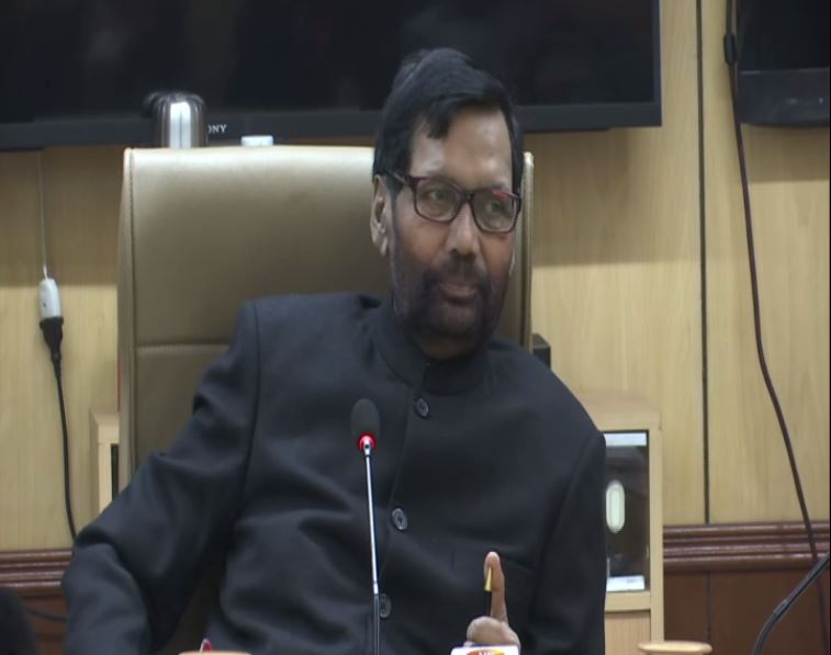 Union Minister Ram Vilas Paswan speaking to reporters in New Delhi on Tuesday. Photo/ANI Union Minister Ram Vilas Paswan speaking to reporters in New Delhi on Tuesday. Photo/ANI