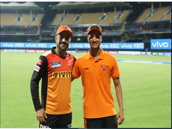 Rashid Khan with Abhishek Sharma (Photo/ iplt20.com)