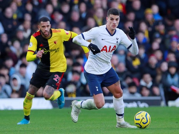 Tottenham Hotspur's Erik Lamela in action with Watford's Etienne Capoue Tottenham Hotspur's Erik Lamela in action with Watford's Etienne Capoue