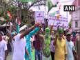 TMC workers indulge in celebrations despite EC ban on victory processions - Vimarsana News