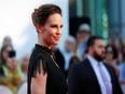 Hilary Swank settles lawsuit against SAG-AFTRA Health Plan - Vimarsana News