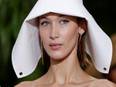 Bella Hadid faces backlash over Israeli-Palestinian clash social media post - Vimarsana News