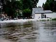 Floods kill 21 people in China's Hubei province - Vimarsana News