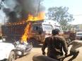Truck driver averts major fire outbreak in Indore - Vimarsana News