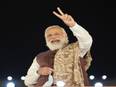 PM Modi sends out good wishes to Dadasaheb Phalke International Film Festival Awards team - Vimarsana News