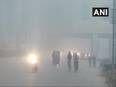 Moderate fog engulfs Delhi, trains delayed - Vimarsana News