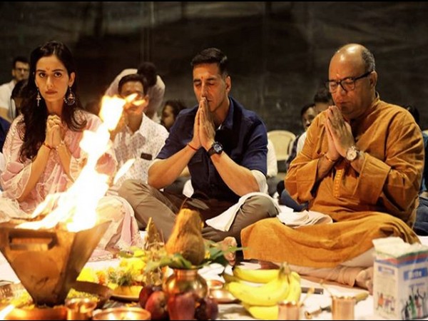 Akshay Kumar, Manushi Chhillar start 'Prithviraj' with puja ceremony