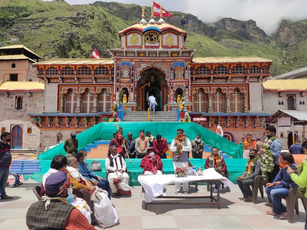 Badrinath Dham Singh Gate. (Photo/ANI) Badrinath Dham Singh Gate. (Photo/ANI)