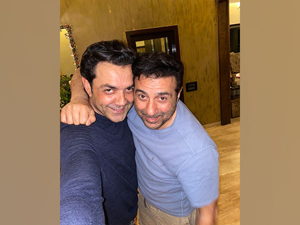 Bobby Deol and Sunny Deol (Image source: Instagram)
