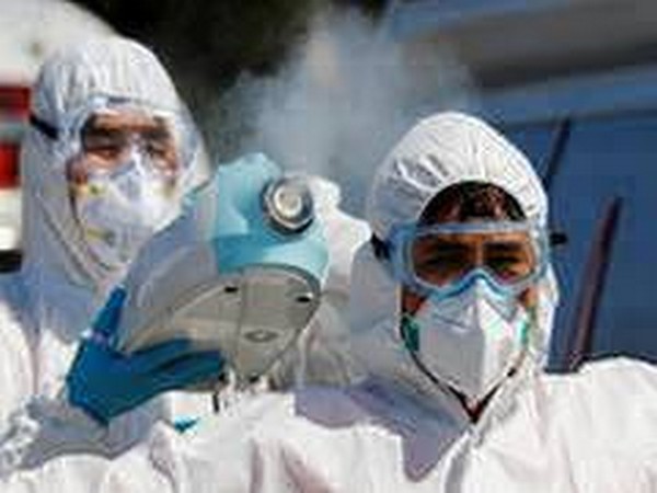 The number of coronavirus cases in the US has surged past 1 lakh while the death toll has surpassed 1,500. The number of coronavirus cases in the US has surged past 1 lakh while the death toll has surpassed 1,500.