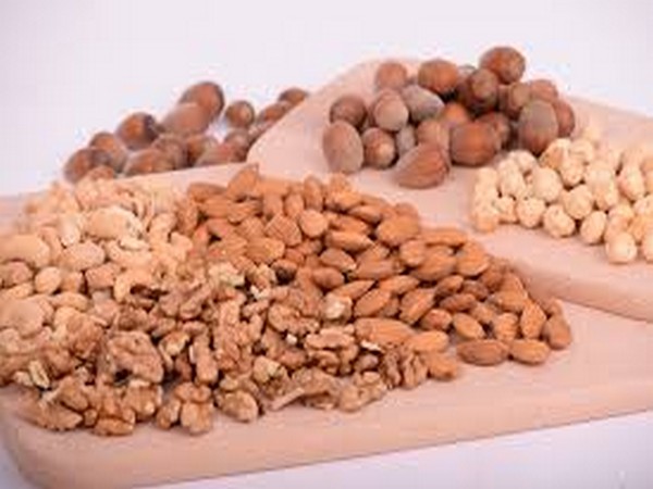 60 gram of nuts a day can improve sexual functions
