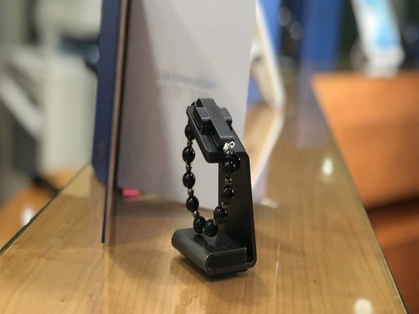 Vatican launches Click-To-Pray eRosary wearable