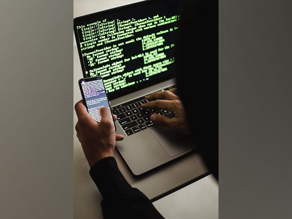 Android malware subscribes users to premium services without knowledge