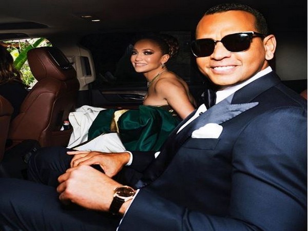 Jennifer Lopez with Alex Rodriguez for Golden Globes Jennifer Lopez with Alex Rodriguez for Golden Globes