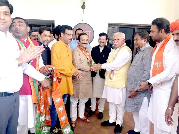 Chief Minister Manohar Lal Khattar with leaders who joined BJP today. (Photo courtesy: Manohar Lal Khattar Twitter) Chief Minister Manohar Lal Khattar with leaders who joined BJP today. (Photo courtesy: Manohar Lal Khattar Twitter)