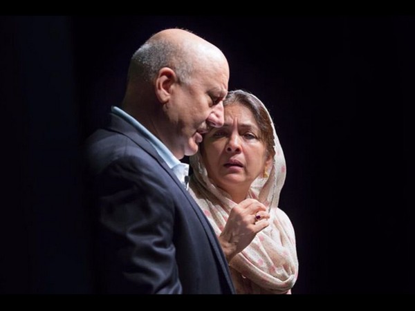 Anupam Kher and Neena Gupta (Image courtesy: Instagram) Anupam Kher and Neena Gupta (Image courtesy: Instagram)