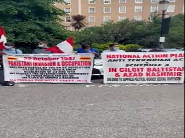 Protest held outside Pak High Commission in London (Photo Credit: Twitter/ Sajjad Raja) Protest held outside Pak High Commission in London (Photo Credit: Twitter/ Sajjad Raja)