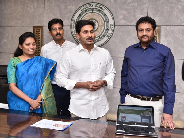 Jagan Reddy launches 'connect to Andhra' web portal