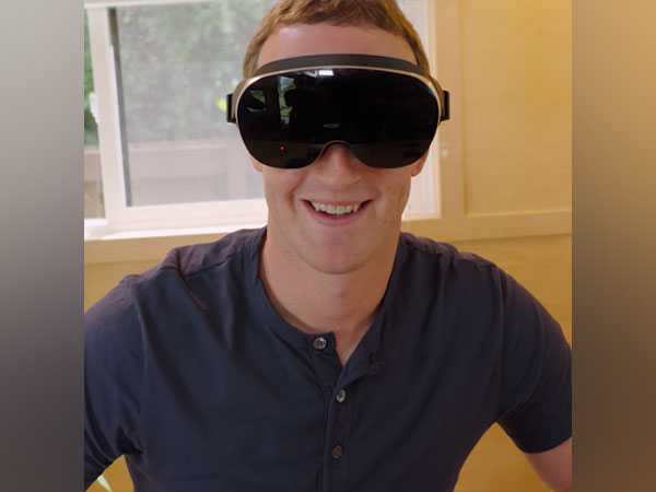 Meta displays off VR headset prototypes that push the boundaries of clarity, brightness, size, and focus Meta displays off VR headset prototypes that push the boundaries of clarity, brightness, size, and focus