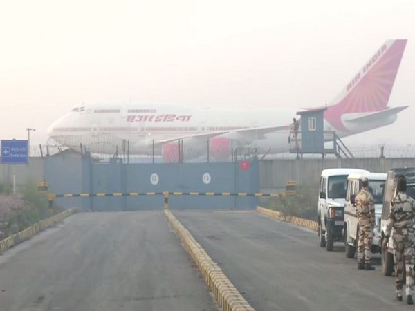 Visual of the Air India flight in New Delhi. (Photo/ANI) Visual of the Air India flight in New Delhi. (Photo/ANI)