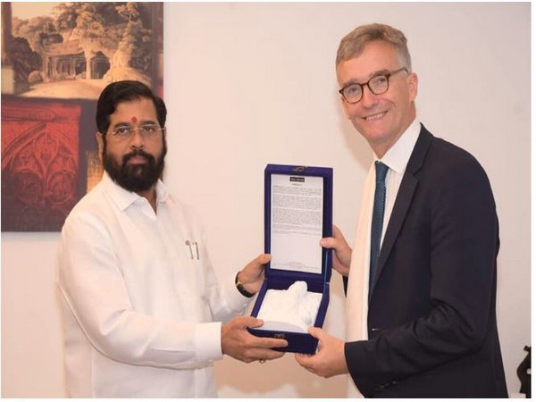 British High Commissioner Alex Ellis paid a goodwill visit to Maharashtra CM Eknath Shinde (Photo/ANI)