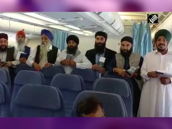 Sikh body SGPC in coordination with Indian govt facilitate transfer of distressed Afghan minorities