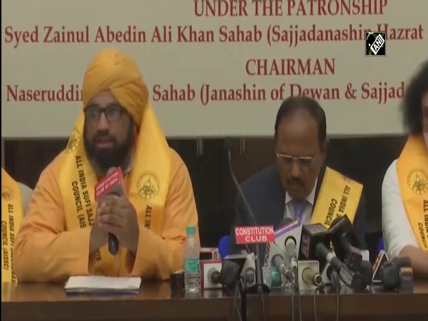 Delhi: Syed Naseruddin Chishty stresses on banning radical organisations at Interfaith Conference