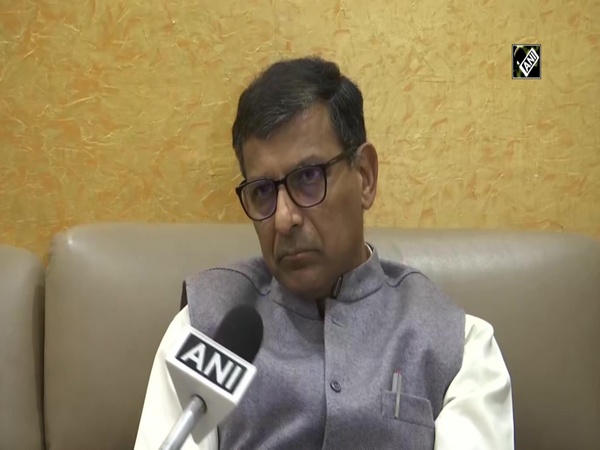 India does not have problems like Pakistan and Sri Lanka, says former RBI Governor, Raghuram Rajan