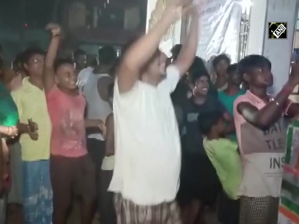 WB: Celebrations at Achinta Sheuli’s residence after weightlifter bags Gold in CWG 2022