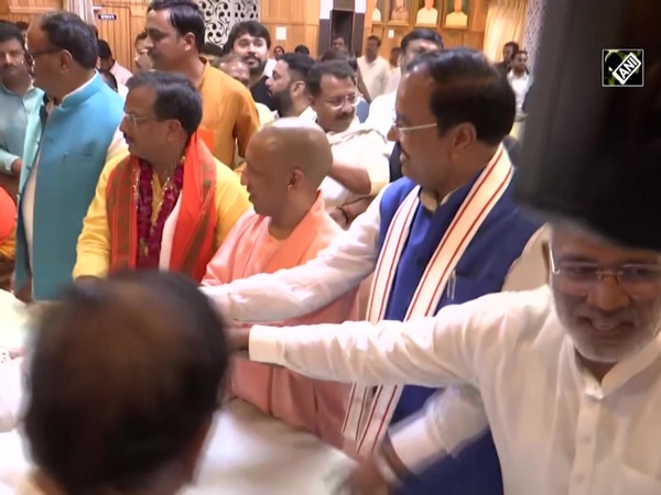UP: BJP candidate Dharmendra Singh Sainthwar files nomination for MLC By-Poll