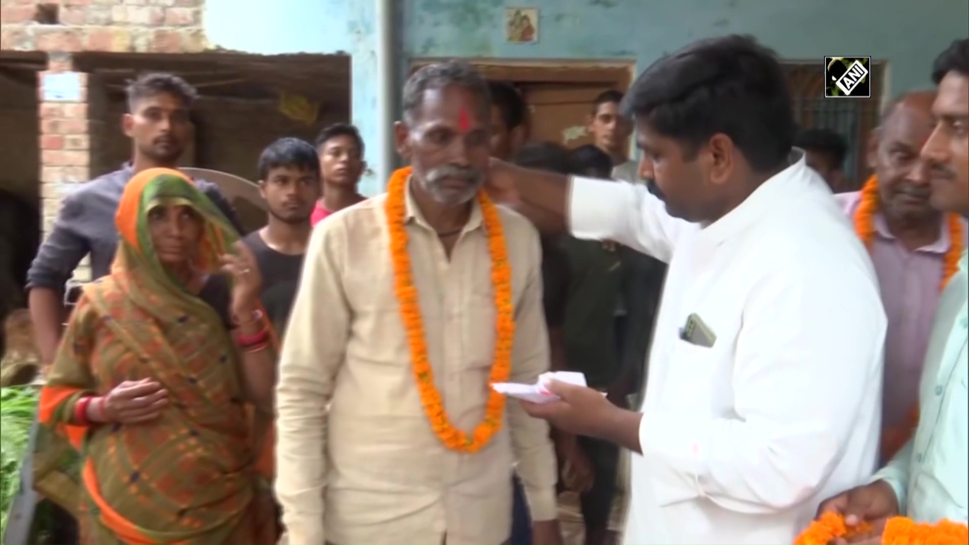 Celebrations at Vijay Yadav’s home in Varanasi after judoka clinches bronze in CWG 2022