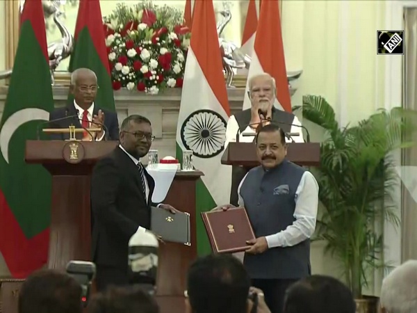 India, Maldives sign MoU for various development projects