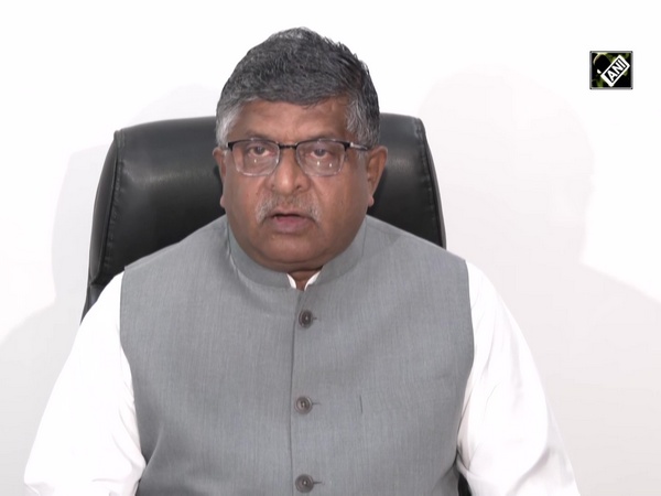 Ravi Shankar Prasad accuses Rahul Gandhi of threatening ED