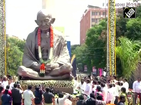 Gandhi Jayanti 2022: Telangana CM KCR unveils statue of Mahatma Gandhi in Hyderabad