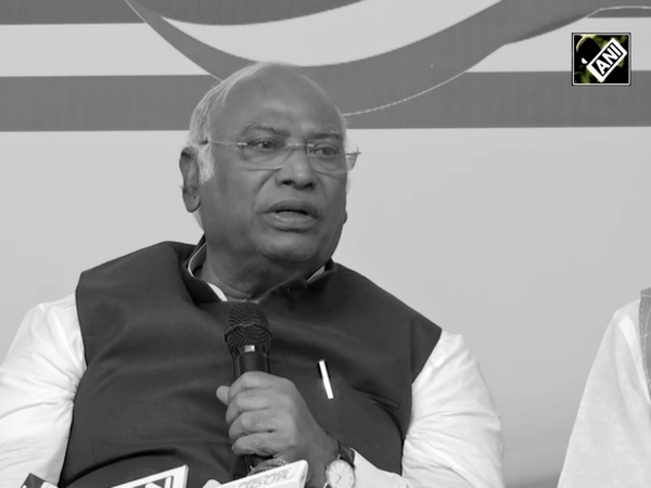 Congress Presidential candidate Mallikarjun Kharge’s bizarre response when asked about Congress’ PM face for 2024