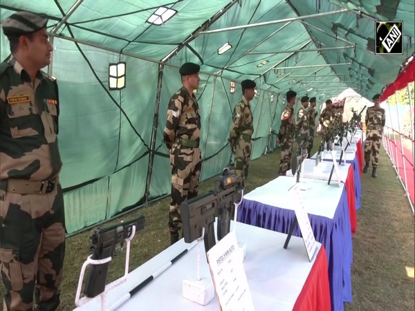 J-K: BSF organises weapons display in Marh ahead of raising day