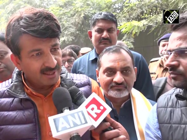 MCD Polls: Manoj Tiwari accuses Delhi govt for names missing in voter’s list