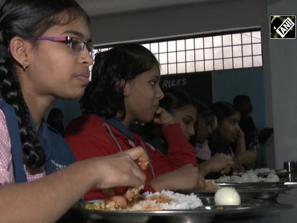 Telangana govt provides nutritious meals to school students