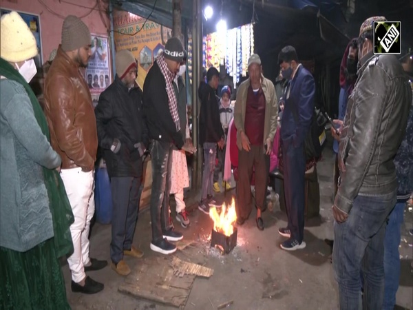 Chai tapris become new ‘adda’ as cold wave sweeps north India