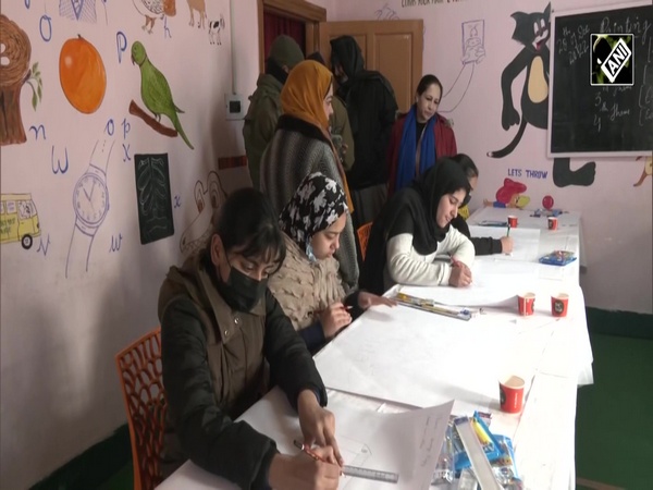 J&K: CRPF celebrates ‘Jashn-e-Chillai-Kalan’ with students in Srinagar