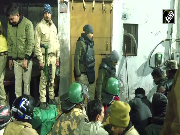 UP: Leopard on loose safely rescued in Aligarh; reallocation process initiated