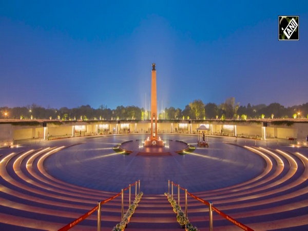 Glimpses of dynamic lightning system of Central Vista