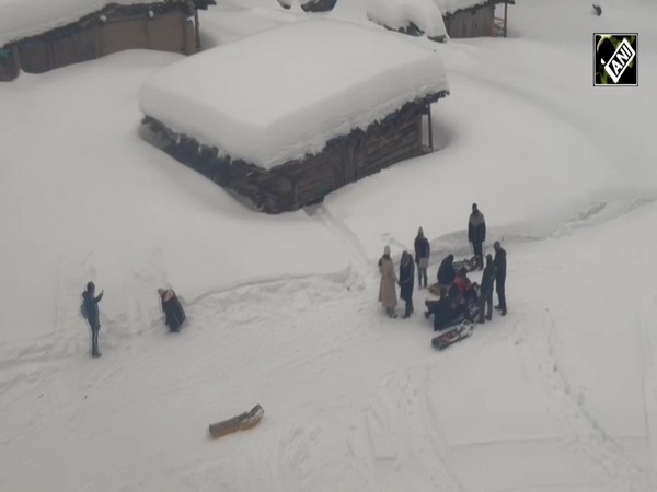 DEADLY AVALANCHE HITS KASHMIR SKI RESORT