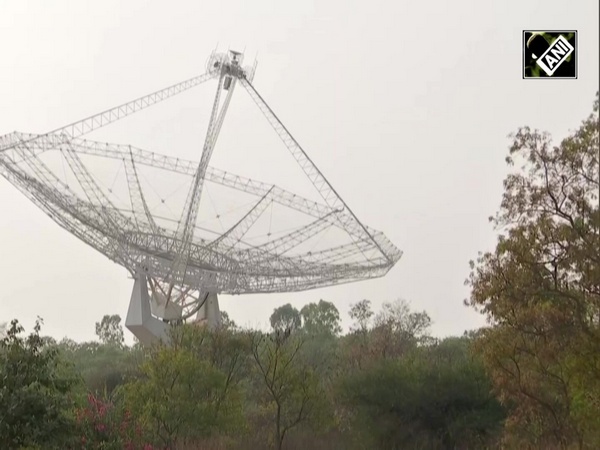 Astronomers detect Radio Signal from Galaxy at record-breaking distance