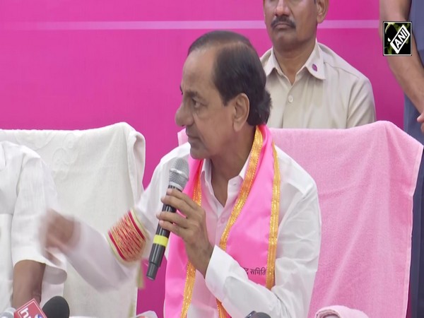 Maharashtra: Ahead of 2024 polls, KCR promises to nationalise power sector if BRS voted to power