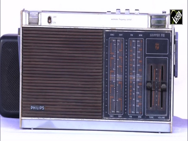 Reminiscence of past: 9th International Radio Fair displays antique radios in Bhubaneswar