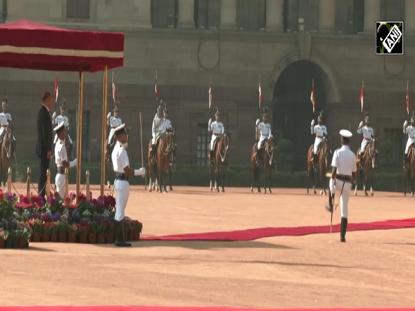 German Chancellor Olaf Scholz receives Ceremonial Reception at Rashtrapati Bhavan