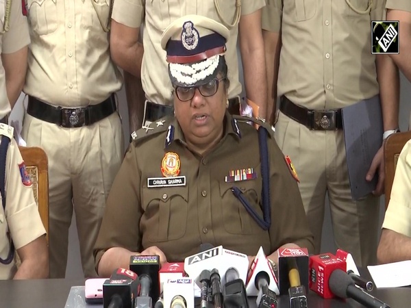 Delhi Police busts gang of cheaters