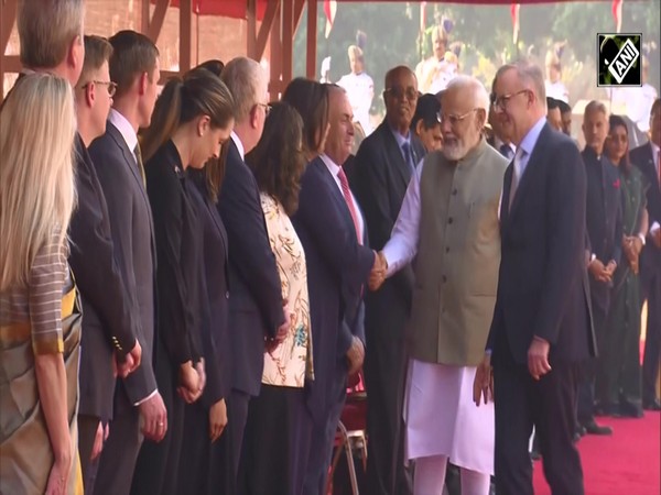 Australian PM Anthony Albanese receives ceremonial welcome at Rashtrapati Bhawan in Delhi